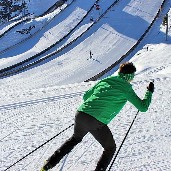 Langlauf, Sprungschanze
